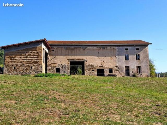 Maison vente à Saint-Dier-d'Auvergne, Puy-de-Dôme