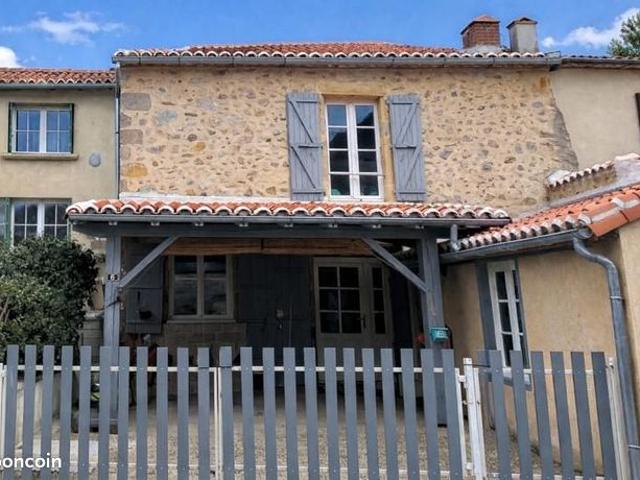 Maison vente à Confolens