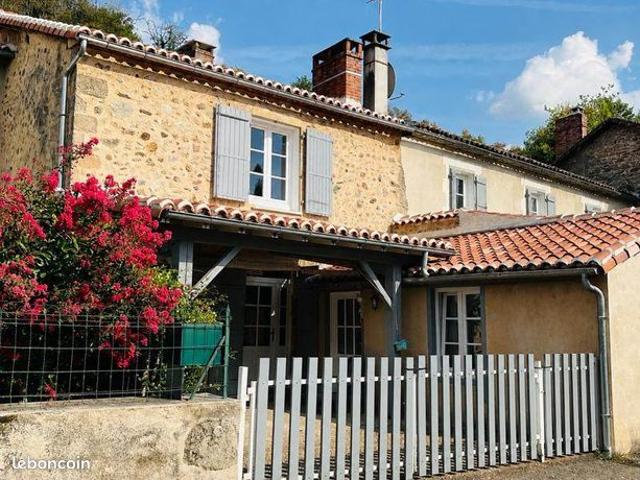Maison vente à Confolens, Charente