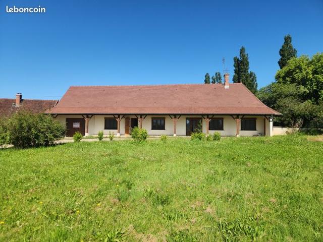 Maison vente à Louhans-Châteaurenaud, Sagy