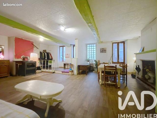 Maison vente à Auxerre, Courson-les-carrières