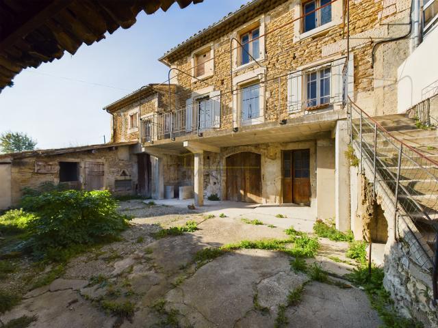 Maison vente à Carpentras, Grillon