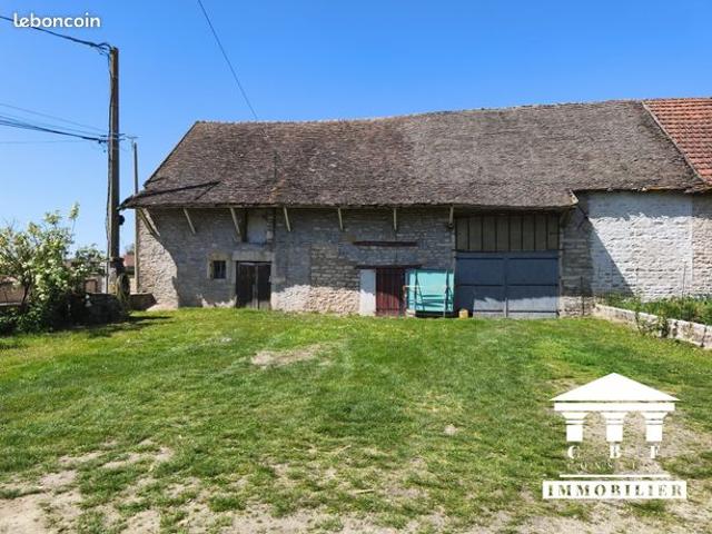 Maison vente à Poitiers, Marnay