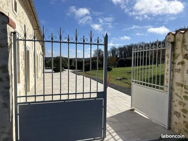 Maison vente à Cognac, Brossac