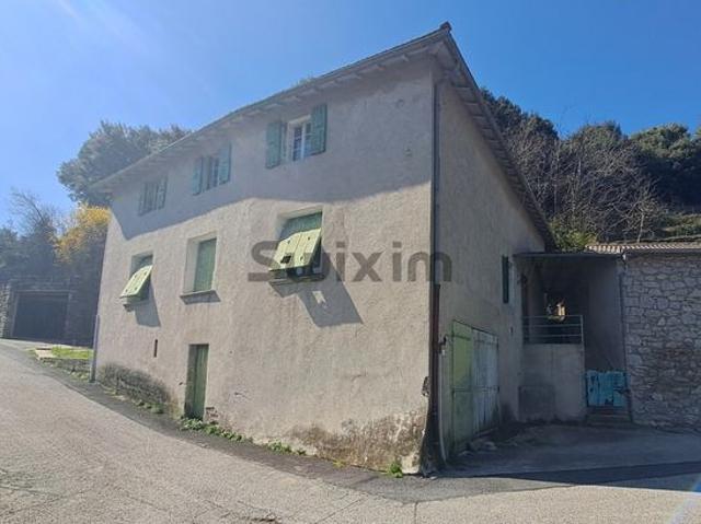 Maison vente à Mende, Pied-de-borne