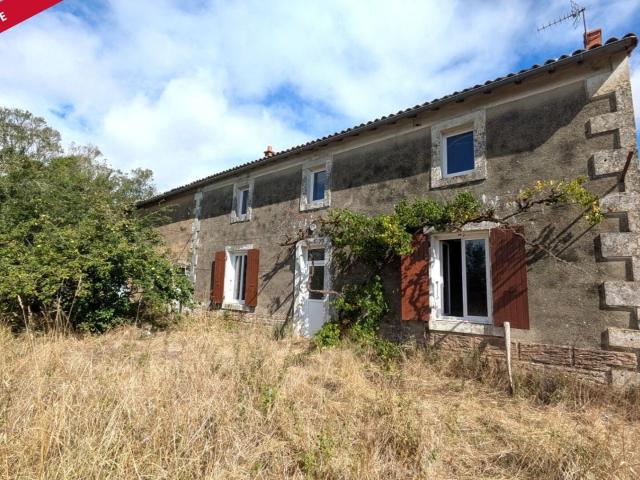 Maison vente à Chenay, Mairé-Levescault
