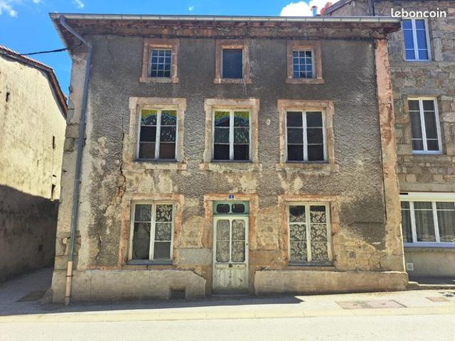 Maison vente à Ambert, Saint-anthème