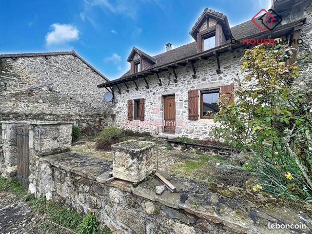 Maison vente à Nontron, Saint-saud-lacoussière