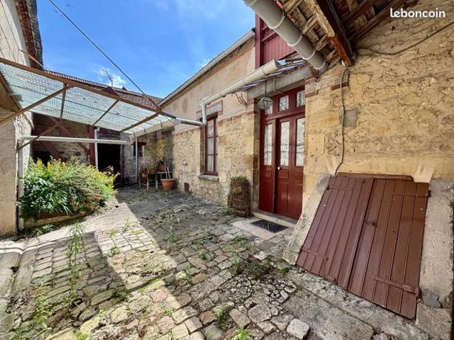 Maison vente à Laon, Roucy