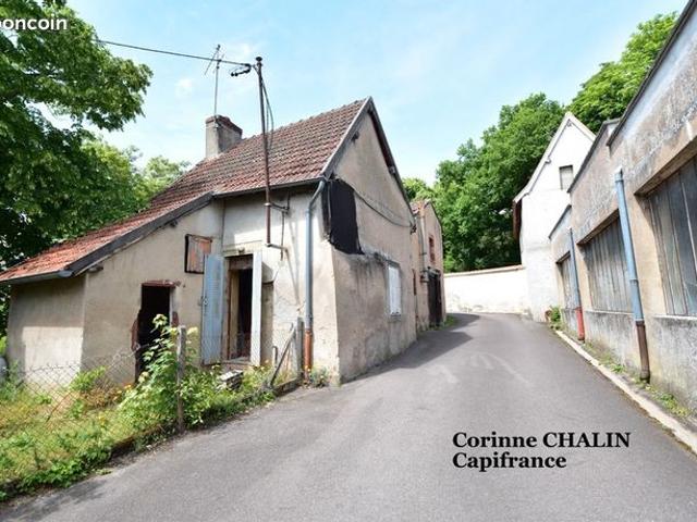 Maison vente à Vichy, Le Donjon