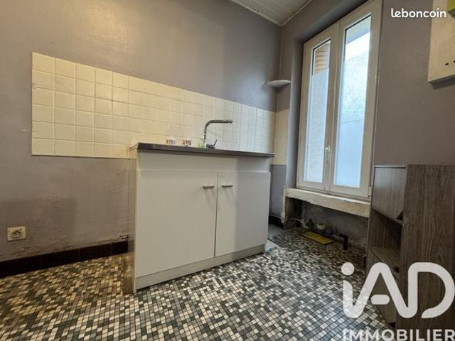 Maison vente à Châteaudun, Unverre