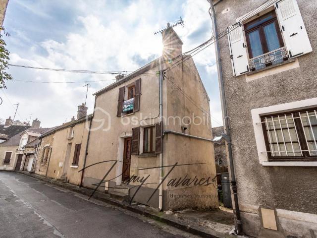 Maison vente à Fontainebleau, Montcourt-fromonville