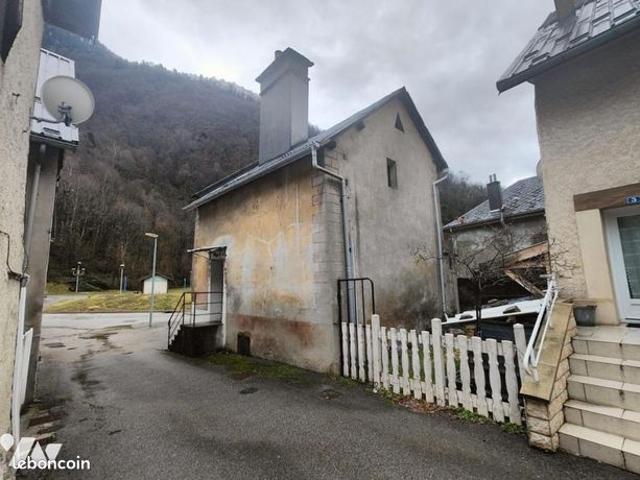 Maison vente à Grenoble, Livet-et-gavet