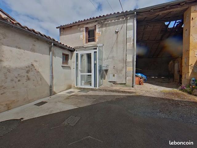 Maison vente à Montmorillon, Availles-limouzine