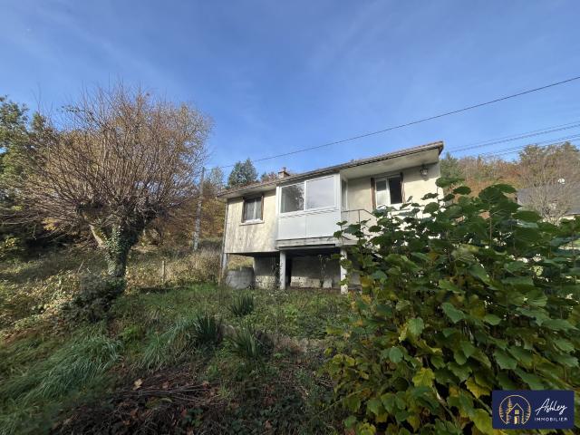 Maison vente à Mauriac, Ydes
