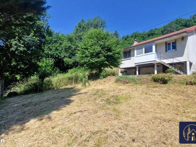 Maison vente à Mauriac, Ydes