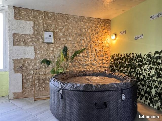 Maison vente à Nontron, Chaleix