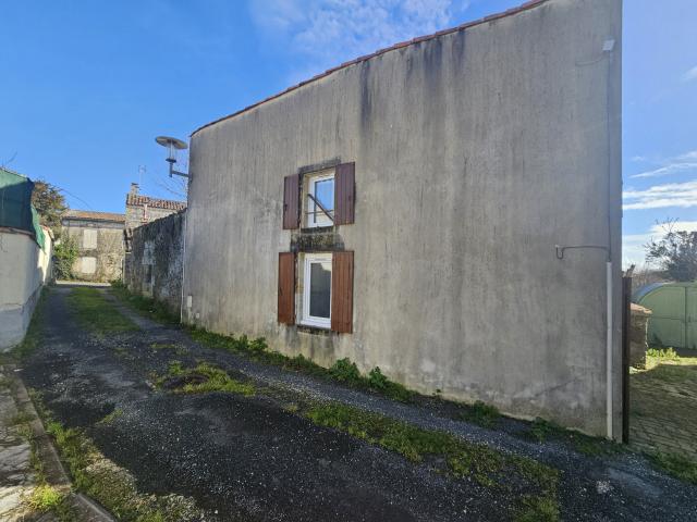 Maison vente à Saint-Jean-d'Angély, Tonnay-boutonne