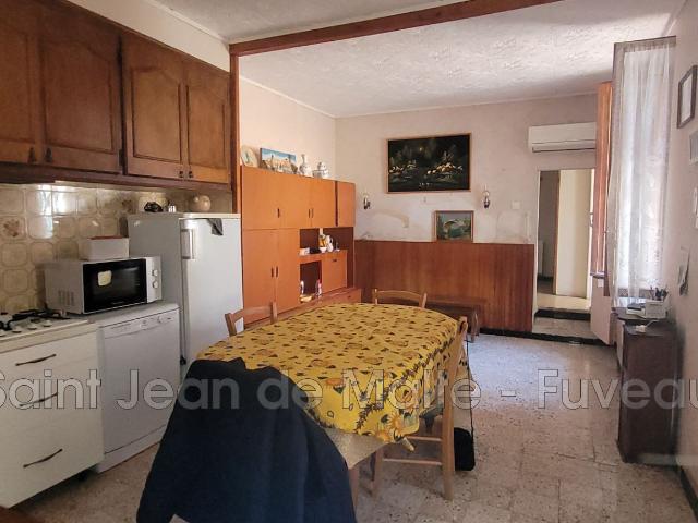 Maison vente à Aix-en-Provence, Gréasque