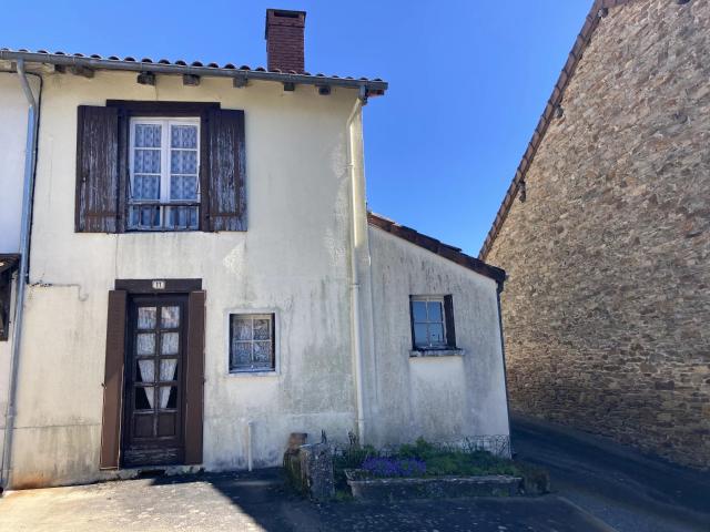 Maison vente à Nontron, Mialet