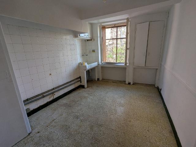 Maison vente à Narbonne, Thézan-des-corbières