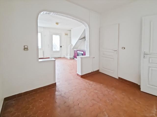 Maison vente à Saintes, Pisany