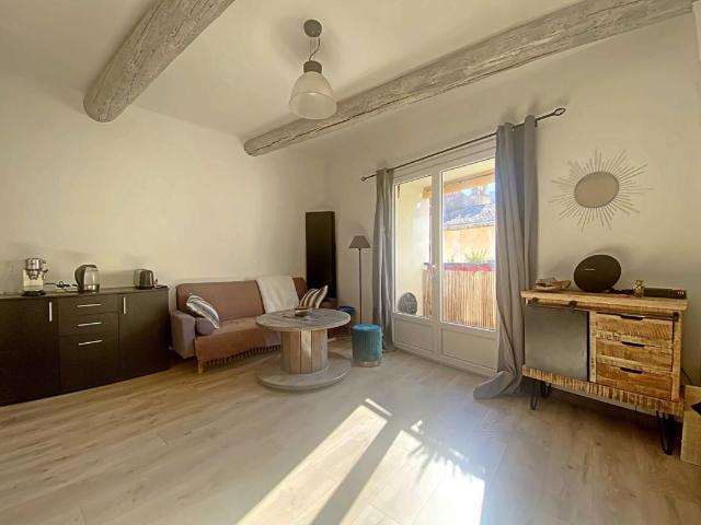 Maison location à Aix-en-Provence, Alleins
