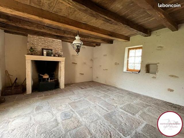 Maison vente à Saint-Amand-Montrond, Meillant