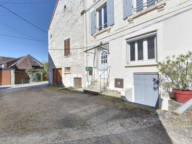 Maison vente à Auxerre, Courson-les-carrières