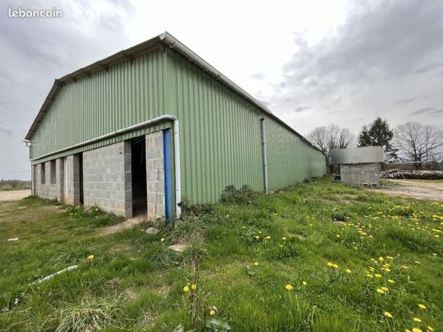 Maison vente à Nontron, Saint-priest-les-fougères