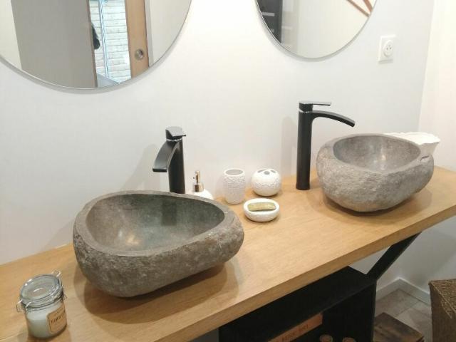 Maison location à Saint-Vivien, Saintes