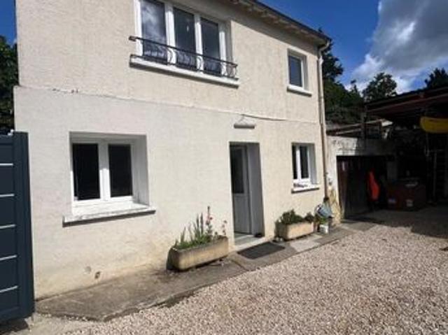 Maison vente à Bourges, Étréchy