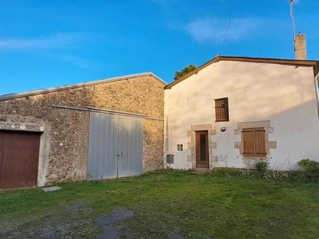 Maison vente à Montmorillon, Queaux