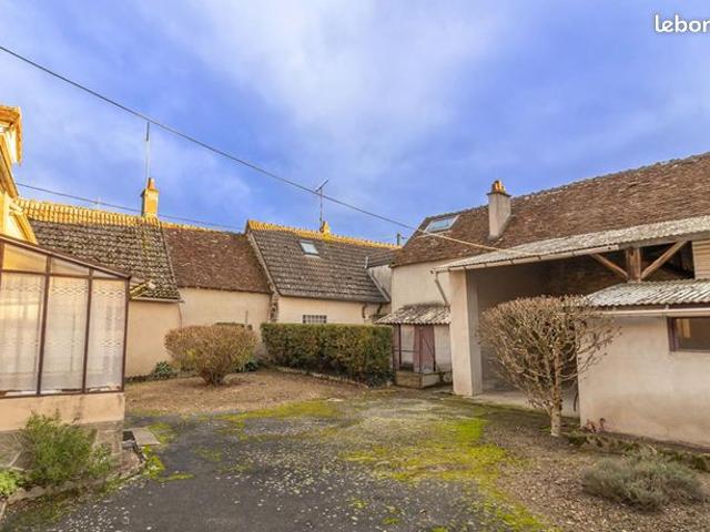 Maison vente à Issoudun, Chabris