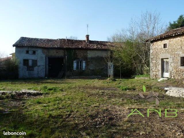 Maison vente à Nontron, Busserolles