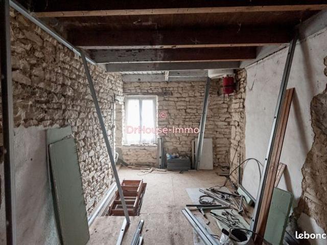 Maison vente à Poitiers, Neuville-de-poitou