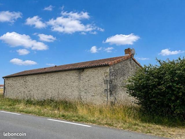 Maison vente à Châtellerault, Lencloître