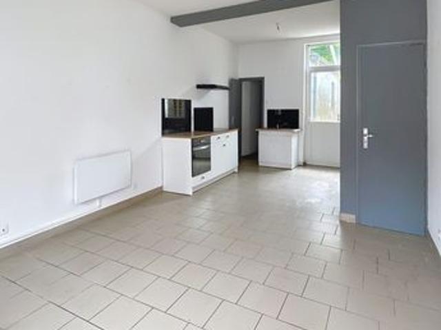 Maison vente à Cambrai, Montay