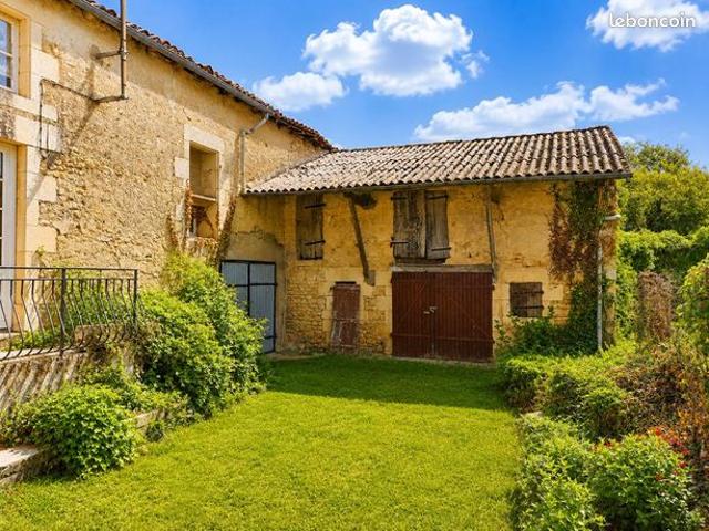 Maison vente à Montmorillon, Valdivienne
