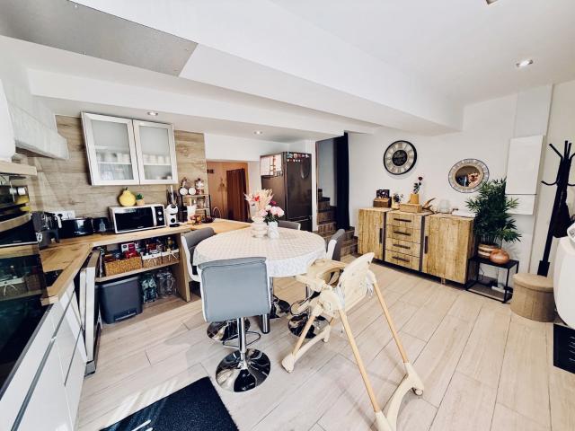 Maison vente à Nîmes, Vestric-et-candiac
