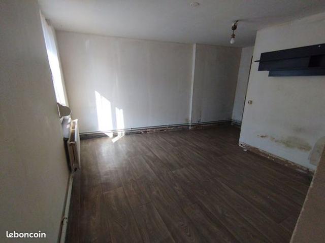 Maison vente à Vervins, Gercy