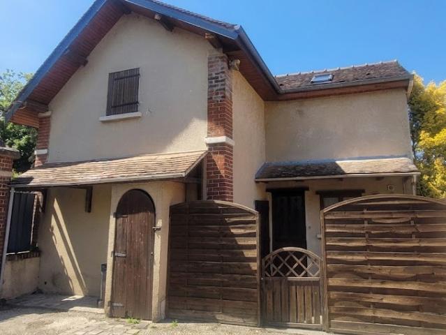 Maison vente à Senlis, Chambly