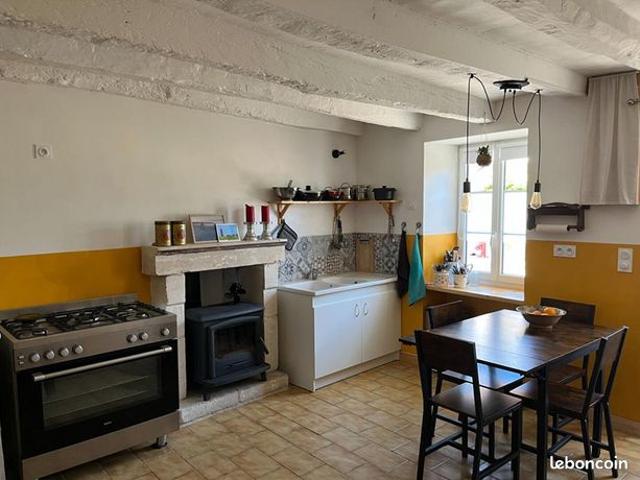 Maison vente à Montmorillon, Villemort