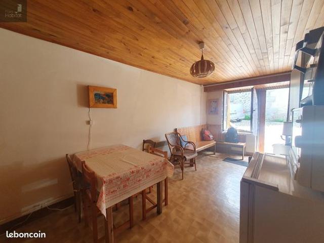 Maison vente à Aurillac, Leynhac