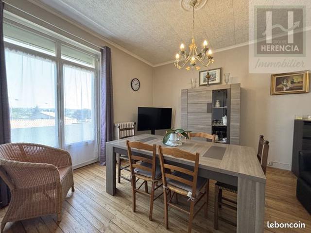 Maison vente à Angoulême, Aignes-et-puypéroux