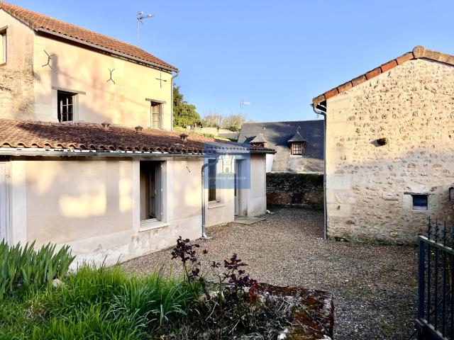 Maison vente à Saumur, Montreuil-bellay