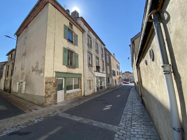 Maison vente à Bellac, Le Dorat