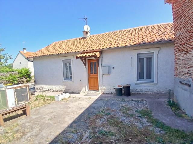 Maison vente à Confolens, Ambernac