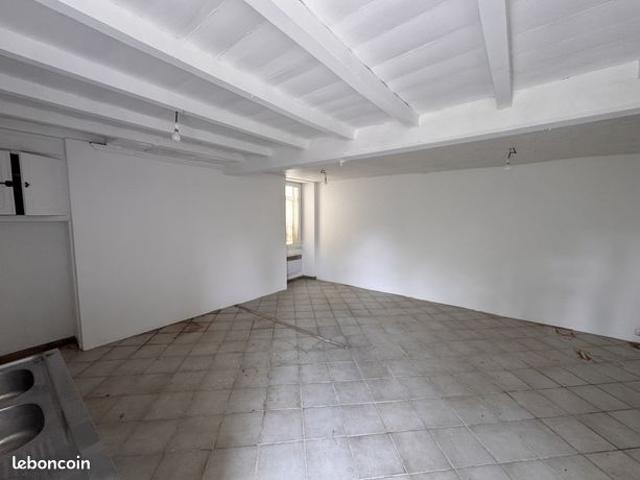 Maison vente à Vouharte, Charente