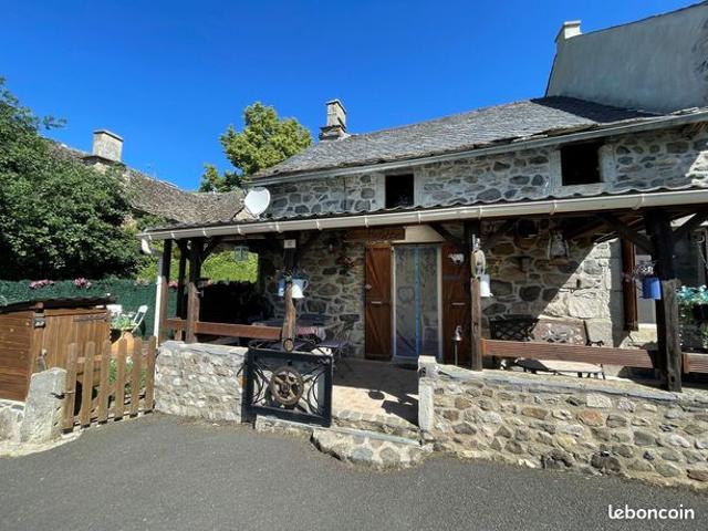 Maison vente à Mauriac, Saint-etienne-de-chomeil